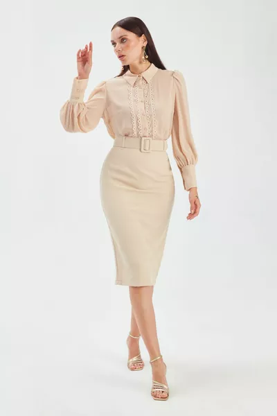 Пола-молив с колан - бежова