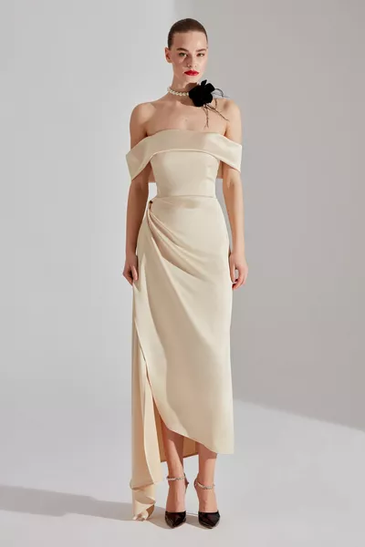 Cristie Robe de fiançailles de mariée champagne à épaules dénudées