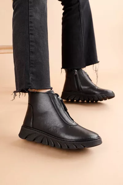 Saga Women's Zipper Detailed Genuine Leather Black Boots