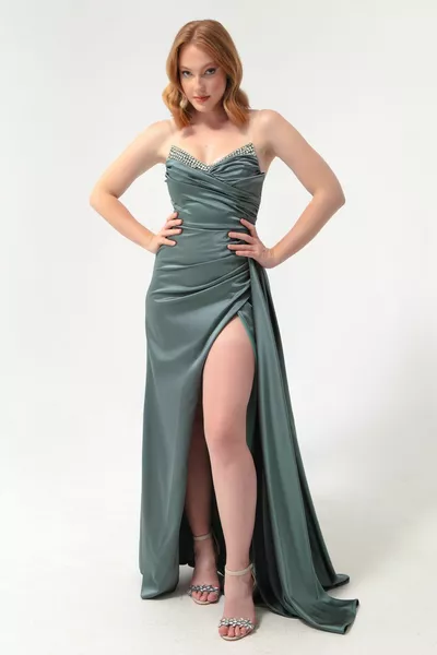 المرأة النعناع الأخضر الصدر الحجر مساء اللباس الطويل