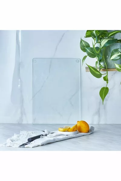 Şeffaf Temperli Cam Kesme Tahtası - Çizilmeye Dayanıklı, Isıya Dayanıklı, Kırılmaya Dayanıklı *