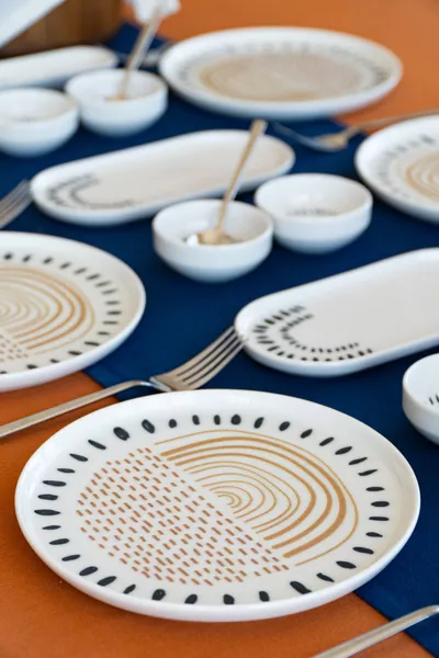 Yakamoz  Parça 6 Kişilik Porselen Kahvaltı Takımı