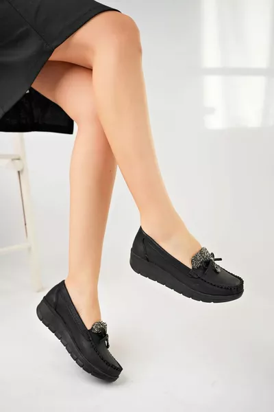 Black Shoes with Tongue Stones High Sole Orthopedic Pads