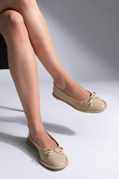 Ballerines pliables détaillées pour femme Linsar Beige