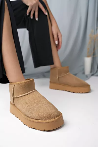 Мини верблюжья коричневая замша полусапоги с перьями на плоской подошве женская обувь