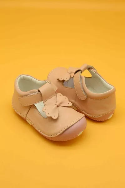 Ортопедическая детская обувь First Step из натуральной кожи розового цвета 