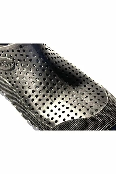 CHAUSSURES DE MER (PERFORÉES EN PVC)