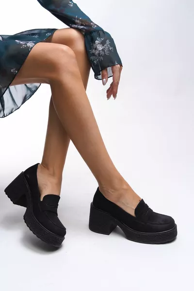 Quphrele Damen Heels Loafer  Schwarz Wildleder