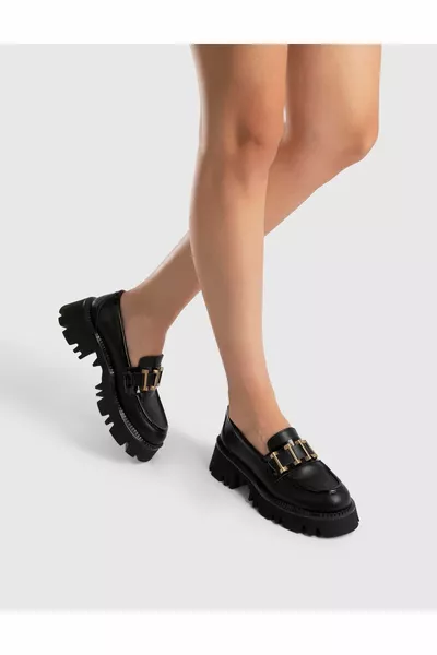 أنتو جلد براءات الاختراع الأصلي المرأة أحذية المتسكع السوداء