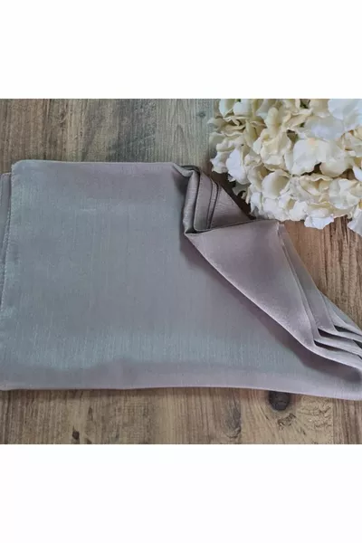 Glänzende Tücher mit Janjan