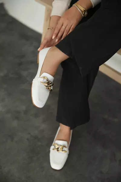 نسائي راندي جلد أبيض باليه مسطح