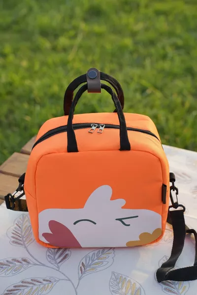 Топлоизолирана водоустойчива кутия за храна с каишка ORANGE-FI