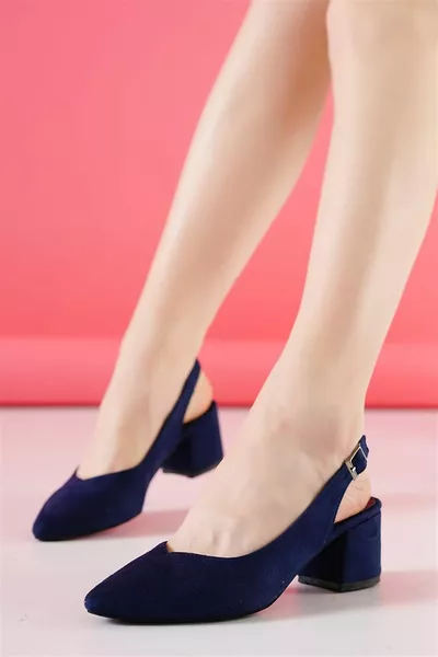 لاري بلو سويدي المرأة أنيقة عارضة عارضة الكعب القصير الكعب المفتوح طول 5 سم