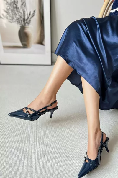 Obsession Dubbele puntige neus Gesp met twee riemen Marineblauw lakleer Damesschoenen met hak