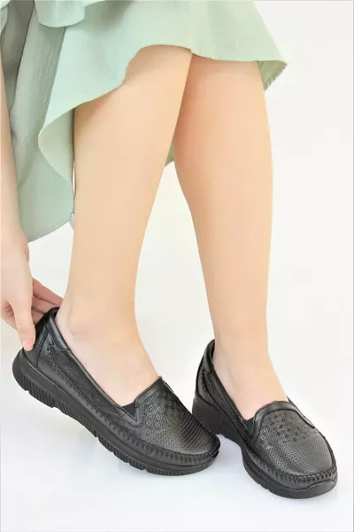 المرأة الدانتيل جلد طبيعي العظام منقوشة أحذية الأم