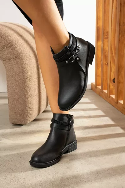 Женские сапоги на молнии черные теплые на подкладке