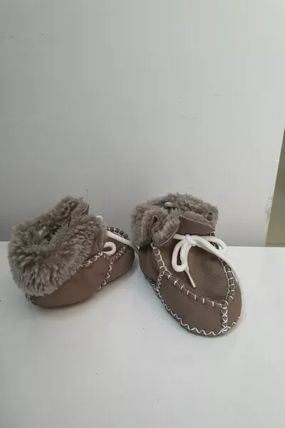 للجنسين طفل رمادي جلد الغزال جلد الفراء الجوارب