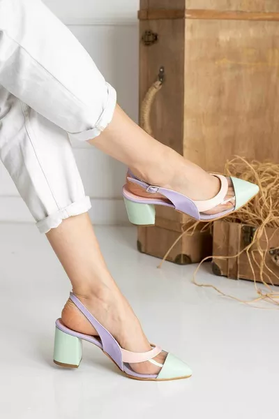 Damen Sandalen mit grünem Zehenabsatz