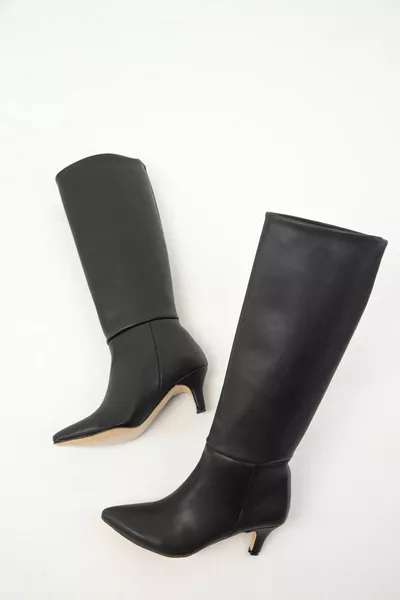 حذاء نسائي أسود 