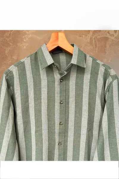 قميص رجالي واسع من الكتان بياقة قميص وأكمام طويلة صيفي