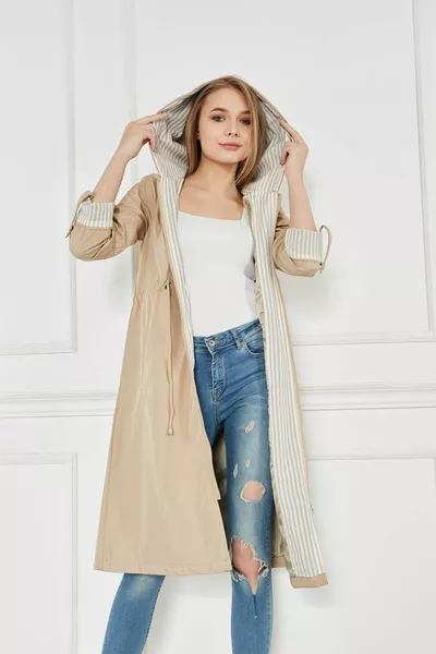 Women's Gathered Water-Repellent Cream Hooded Loose Trench Coat