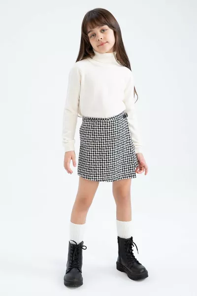 Girls' Regular Fit Turtleneck Sweater