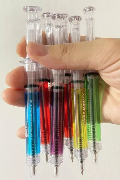 3 броя писалкови мастилници с конусовиден накрайник 0,7