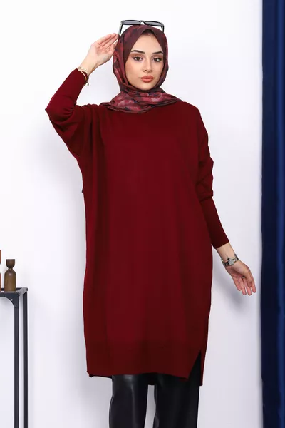 Donker bordeauxrode, ronde hals, gemerceriseerde, losse trui tuniek