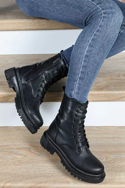 حذاء نسائي أسود ببطانة حرارية وفراء داخلي ونعل مضاد للانزلاق صوفيا