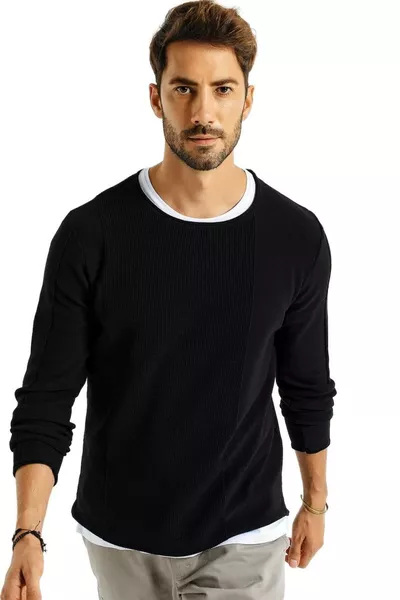 كنزة رياضية رجالية رقيقة بياقة ملفوفة ونقشة مربعات 