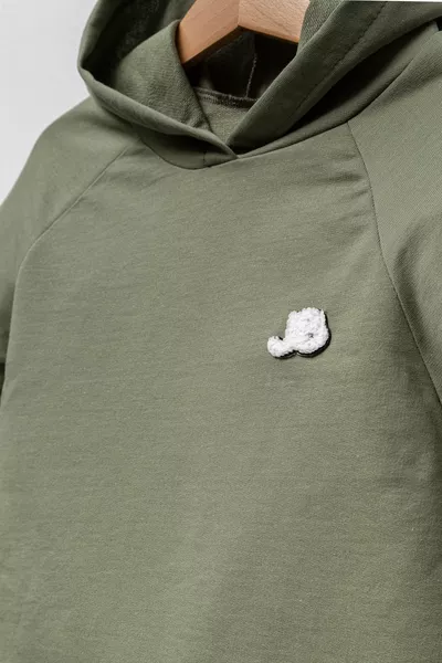 طقم ملابس للرضّع الذكور مكون من قميص قصير الأكمام بغطاء رأس وشورت 2 قطعة 