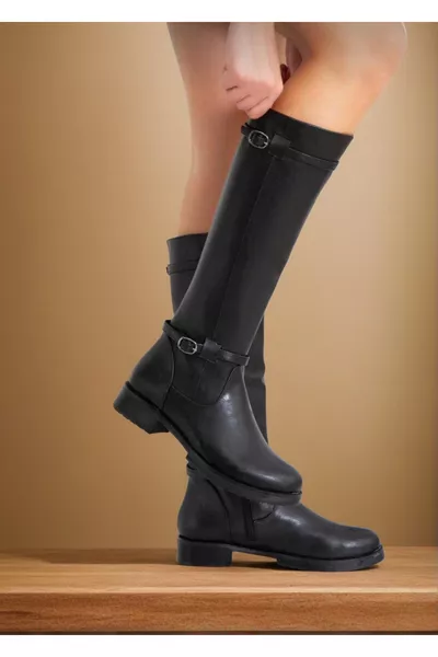 حذاء نسائي يومي من الجلد الصناعي الأسود