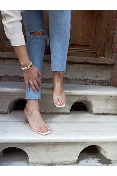 صندل كعب عالي نسائي بشريط شفاف أبيض