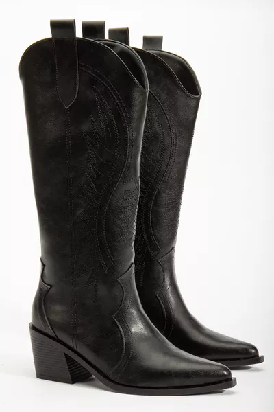 حذاء غرب كاوبوي كاوبوينة مطرّز من الجلد الأسود المطفي