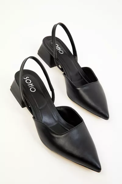 حذاء نسائي كلاسيكي بكعب عالٍ أسود 