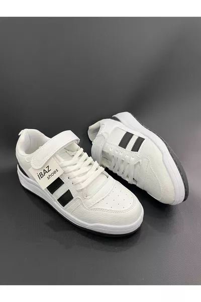 حذاء رياضي أبيض وأسود من Frm Lw