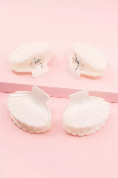 Комплект за коса с 4 кремави перли с морска черупка и щипка мида за жени