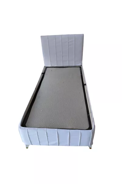 حافة القاعدة وغطاء الرأس