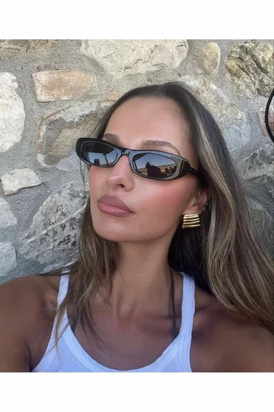 Damen Laura Slim Oval Vintage Schwarze  Sonnenbrille