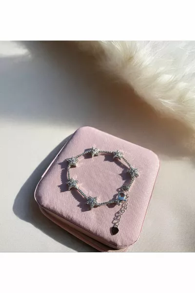 سوار نجمة مزين بأحجار من الزركونيوم على طراز باريس