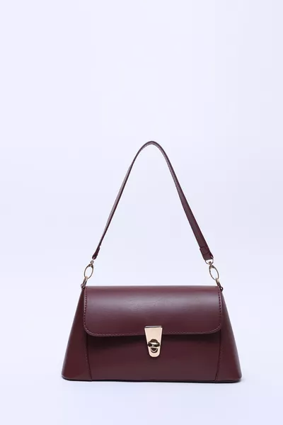 حقيبة يد وكتف وذراع قياسية بقسم واحد، مربوطة بقفل، من الجلد الصناعي باللون العنابي 