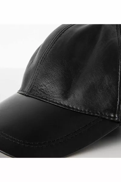 قبعة جلدية سوداء جلد طبيعي للجنسين قابلة للتعديل