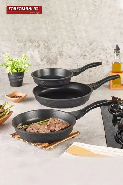 طقم مقلاة مصبوب من 3 قطع من موتو