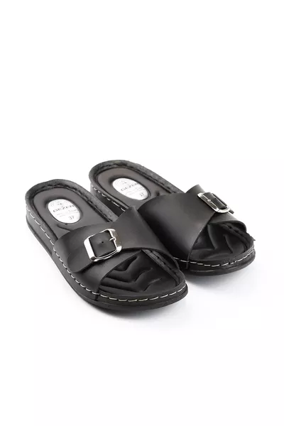 صنادل نسائية صيفية بنعل ناعم ومشبك واحد