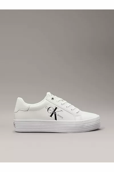 حذاء رياضي نسائي أبيض منخفض الكاحل