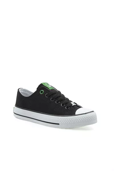  حذاء رياضي نسائي أسود