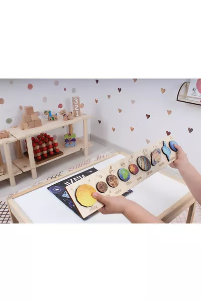 Système Solaire en Bois avec Planètes Colorées