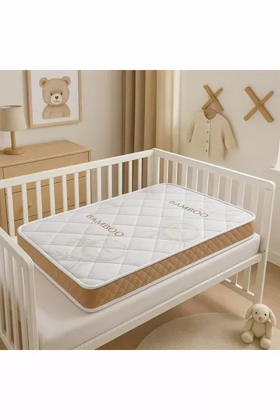 سرير أطفال تقويمي من الخيزران