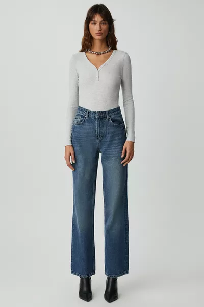 Оставшаяся женская блузка с длинными рукавами, V-образным вырезом и пуговицами, серый меланж