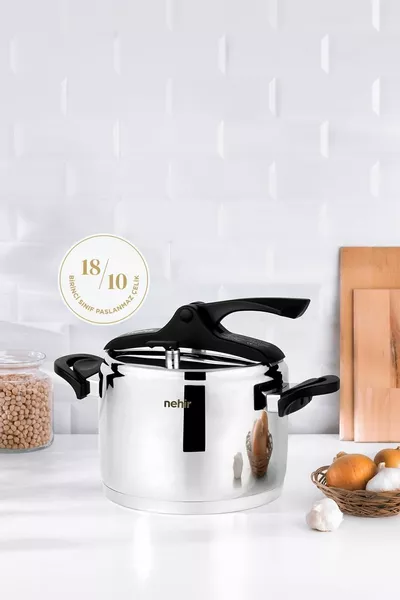 Casserole sous pression en acier inoxydable Silver Trend de 8 litres